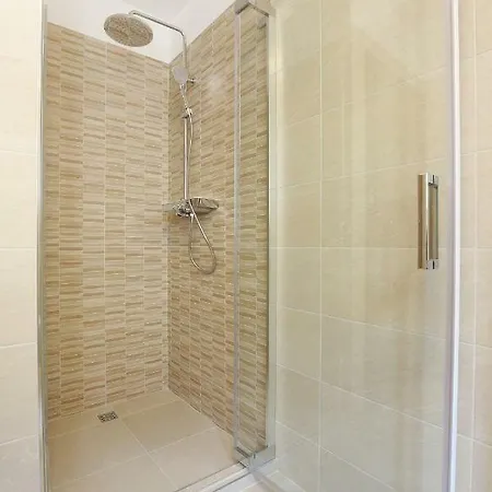 Madison Apartman